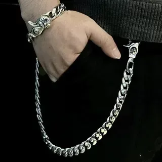 Silver-Toned Oxidized Curb Link Chain Bracelet 7