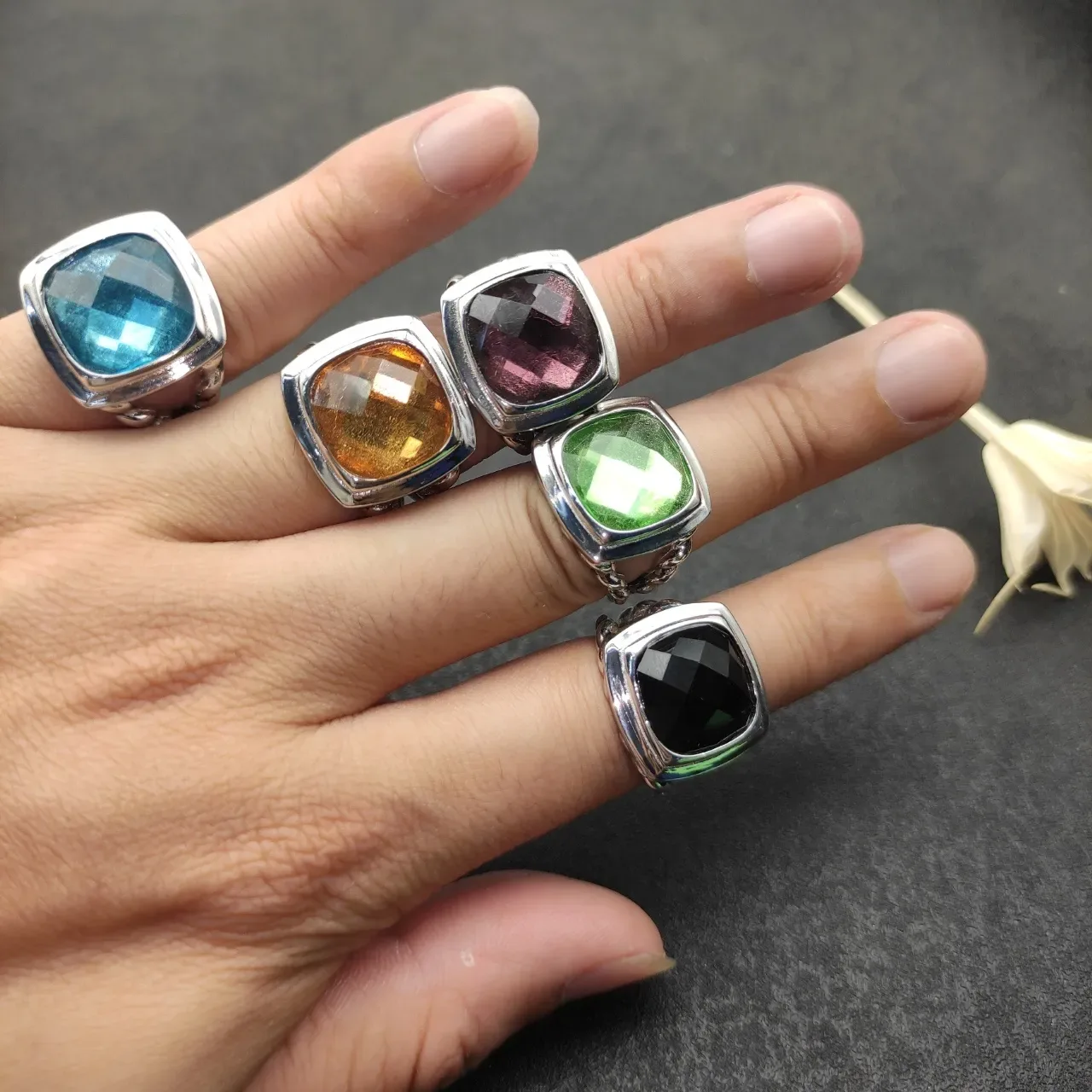 Silver-Toned Twisted Rope Band Faceted Black Stone Ring 2