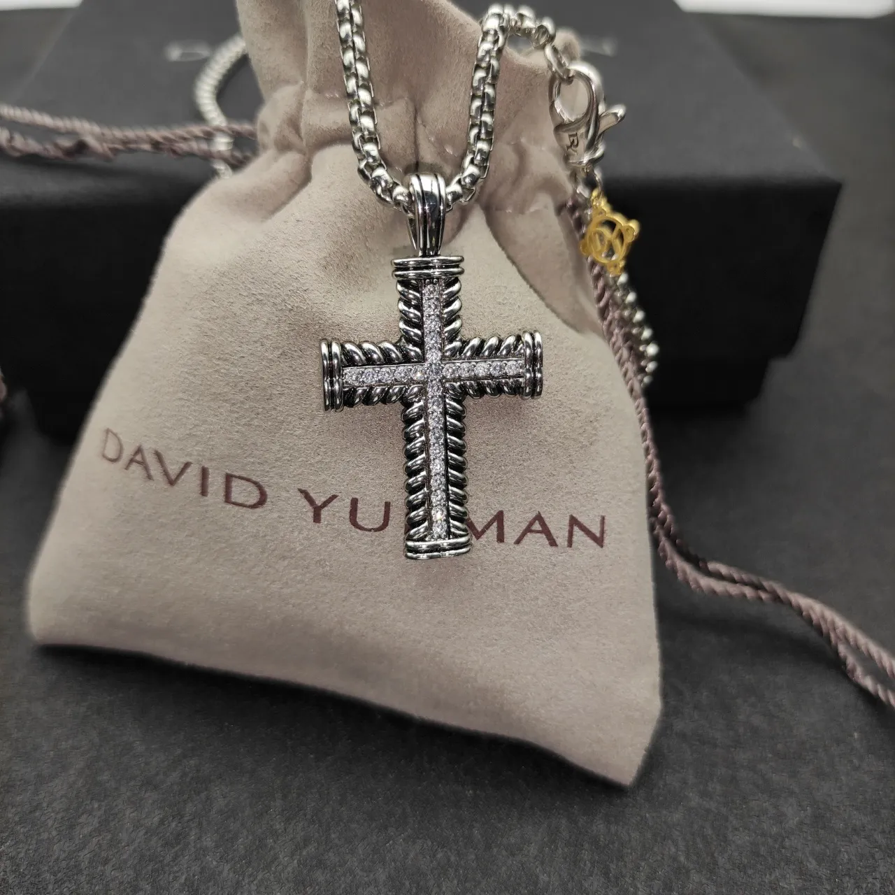 Silver White Cross-Shaped Pendant Twisted Rope-Textured Metal Necklace 4