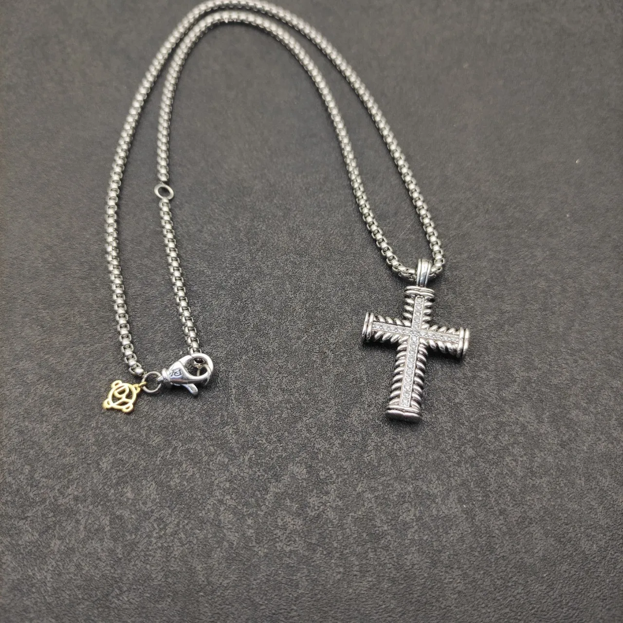 Silver White Cross-Shaped Pendant Twisted Rope-Textured Metal Necklace 8