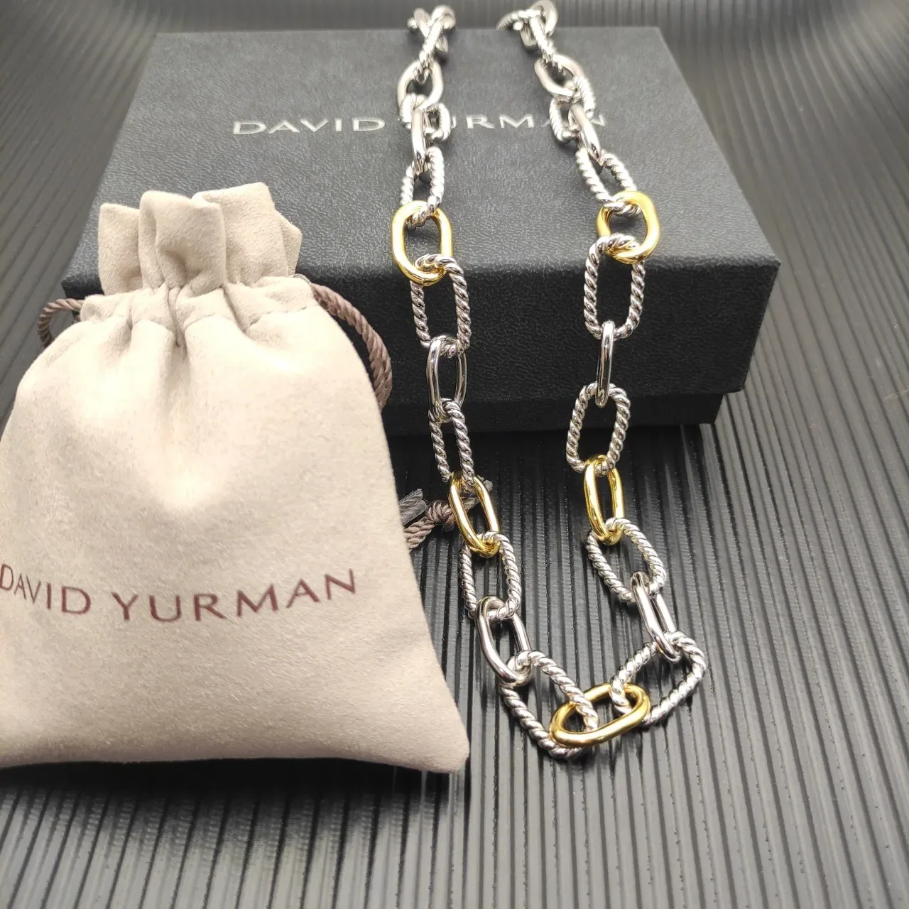 Two-Tone Twisted Rope Link Necklace 4