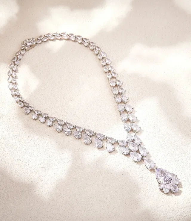Two-Tone Yellow and Clear Pear-Shaped Stone V-Drop Necklace 7