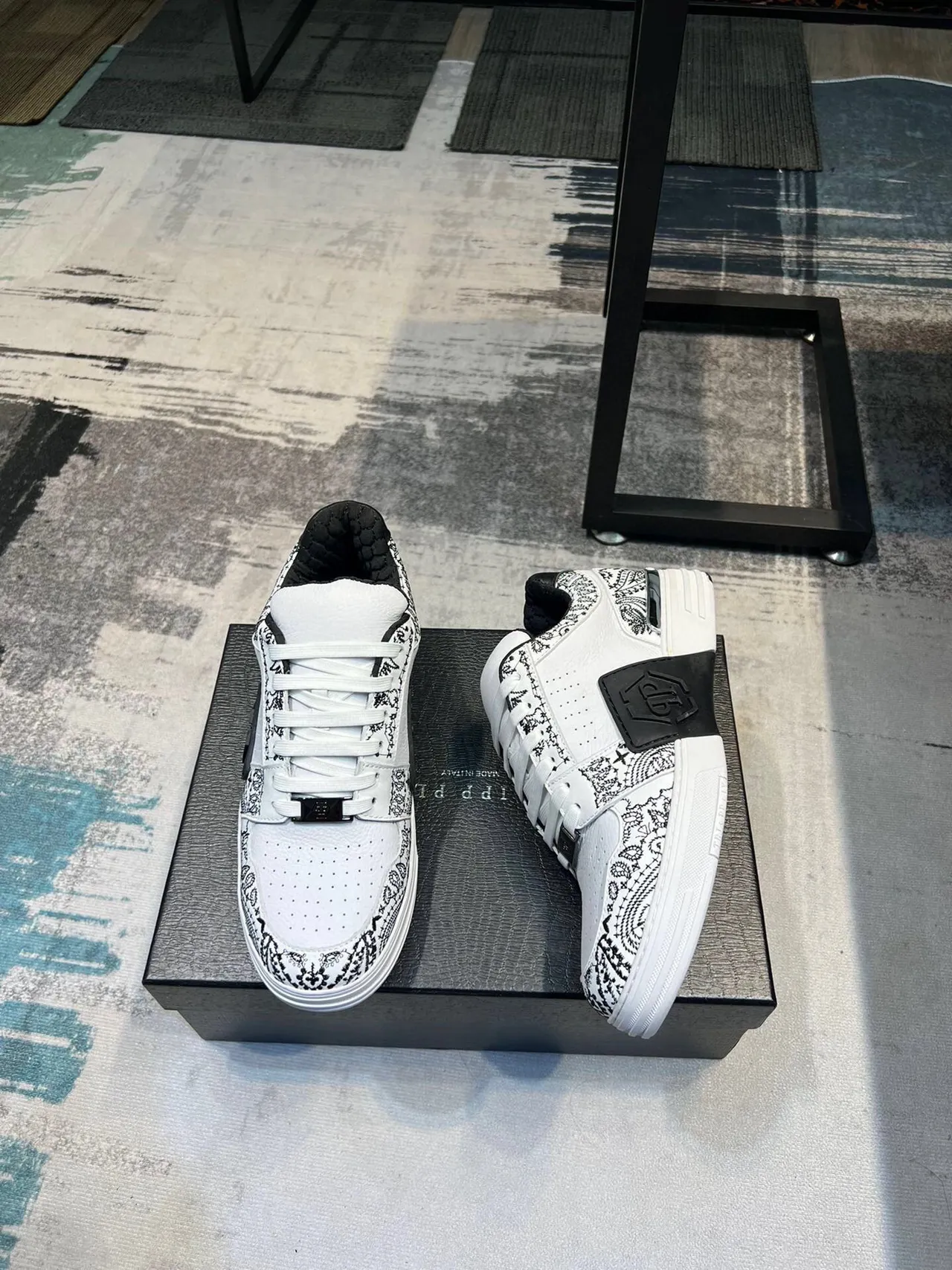 White and Black Bandana-Print Low-Top Lifestyle Sneakers 7