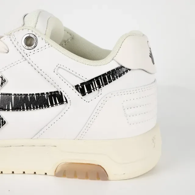 White Black Leather Upper Stitched Arrow Graphic Sneakers 4