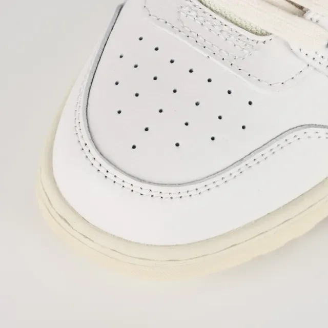 White Black Leather Upper Stitched Arrow Graphic Sneakers 5