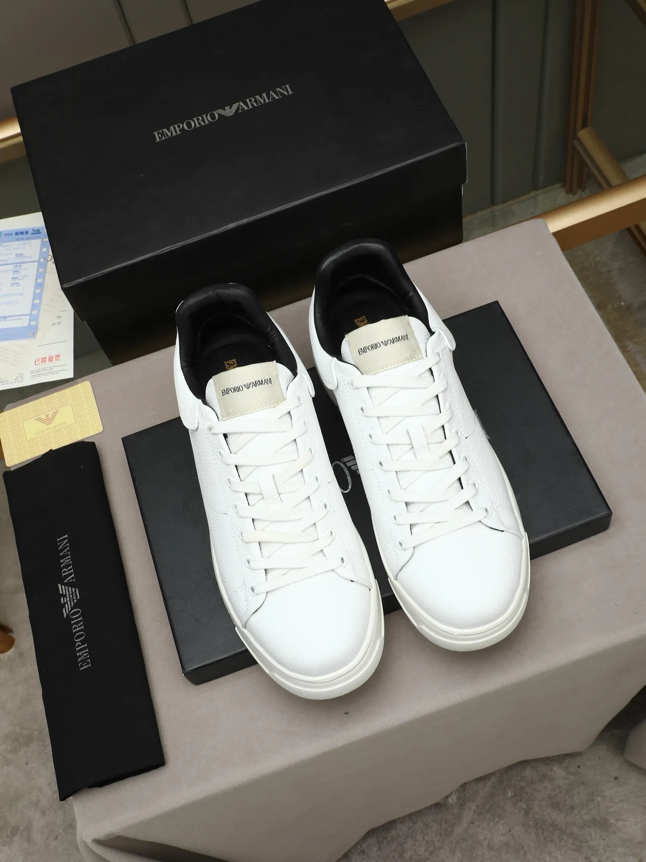 White Black Pebbled Leather Upper Thick Ridged Platform Sole Chunky Sneakers 2