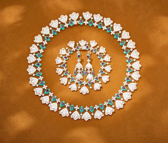 White Blue Fan-Shaped Enamel Turquoise Teardrop Necklace 3