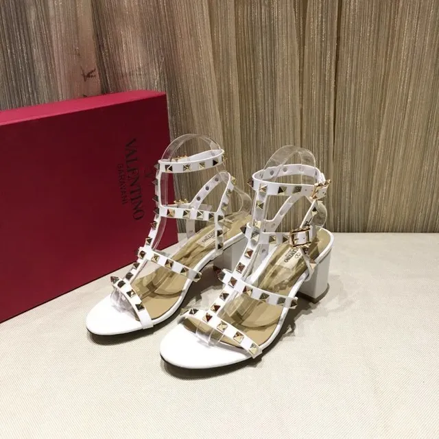 White Gold Leather-Like Upper Pyramid Studs Gladiator Sandals 2