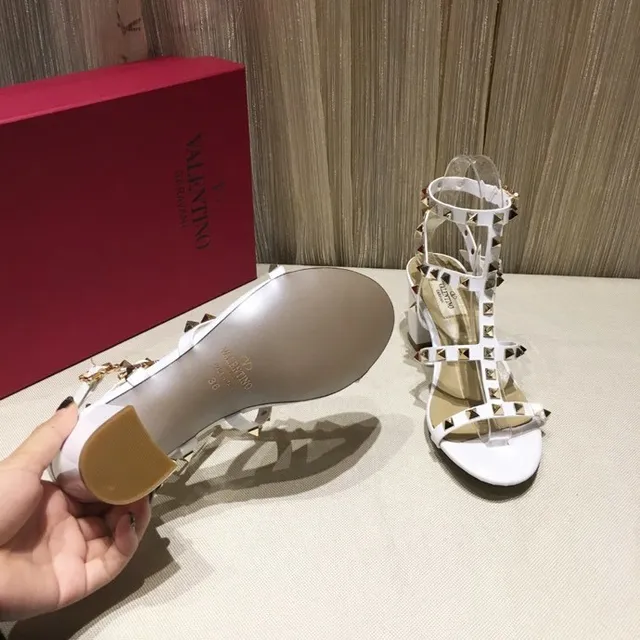 White Gold Leather-Like Upper Pyramid Studs Gladiator Sandals 3