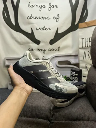 White Gradient Stripe Low-Top Mesh Sneakers 5