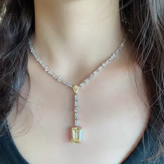 قلادة لاريت بشكل Y من حجر أصفر وشفاف