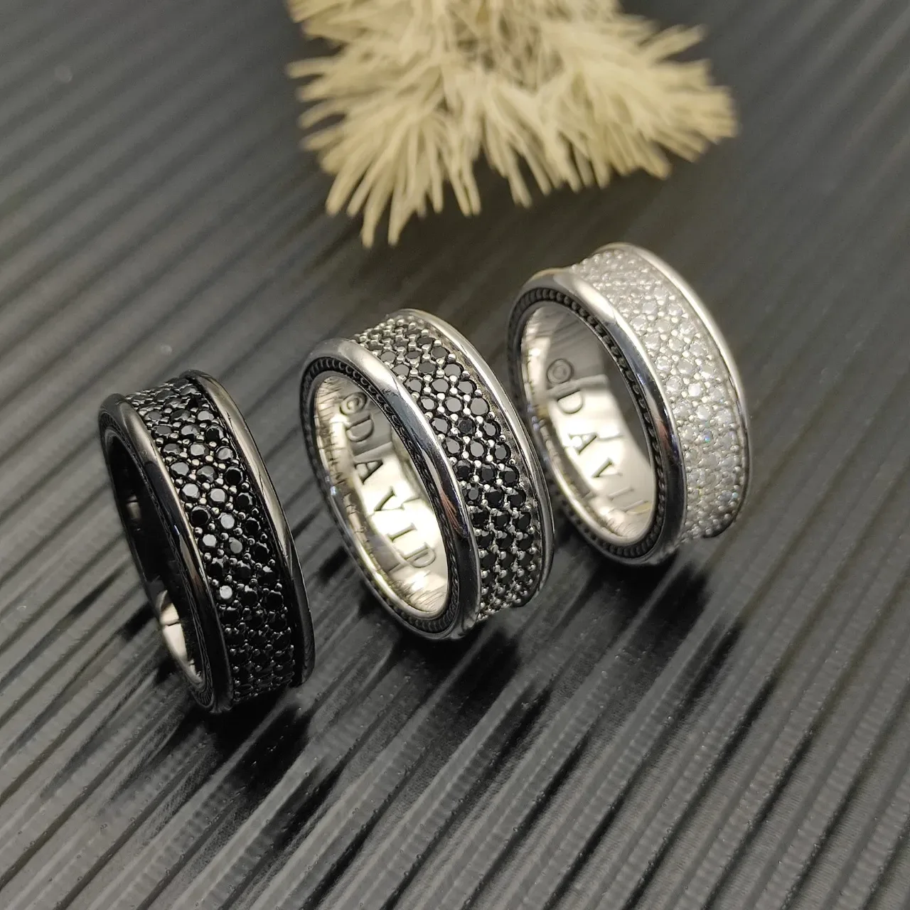 Yurman Wide Pavé Black Stone Ring 4