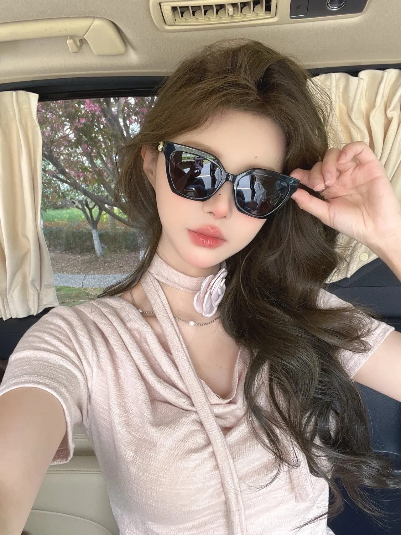Gentle Monster White Pink Angular Cat-Eye Thick Acetate Frame Sunglasses 3