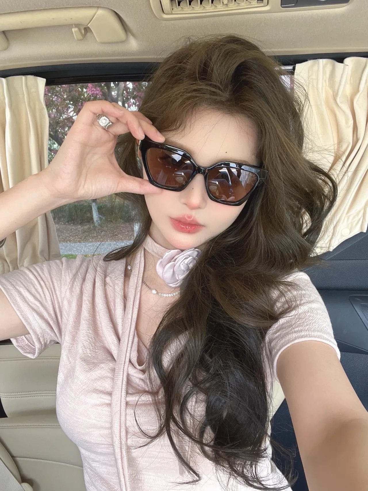 Gentle Monster White Pink Angular Cat-Eye Thick Acetate Frame Sunglasses 7