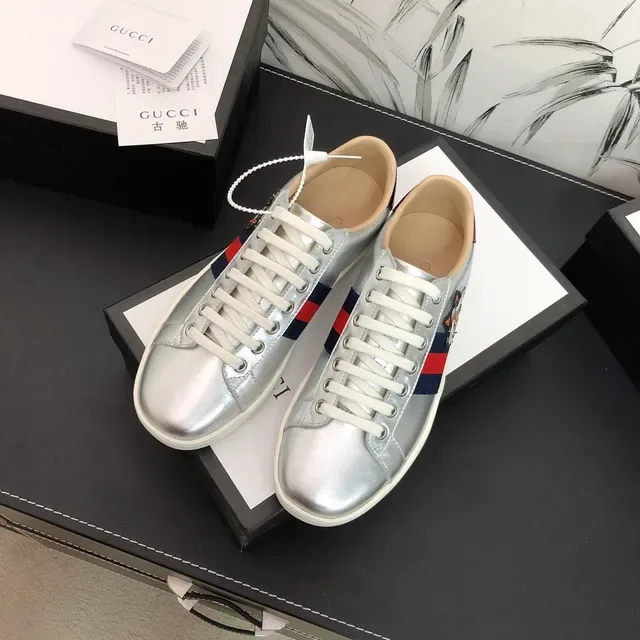 Gucci Ace Embroidered Cat Metallic Silver Lifestyle Sneakers 2