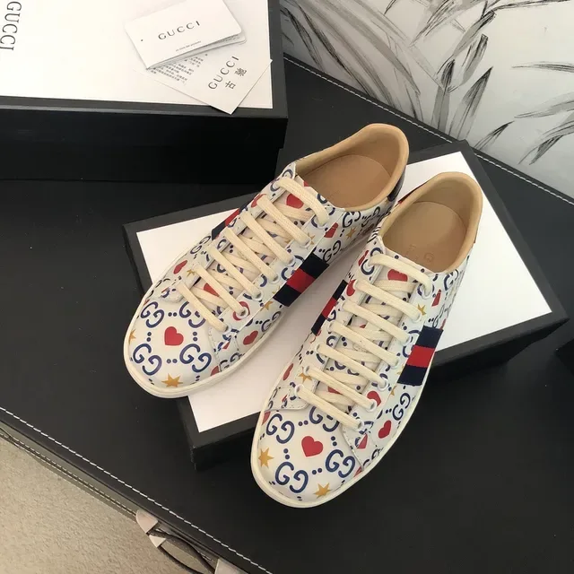 Gucci Ace GG Heart and Star Print Lifestyle Sneakers 2