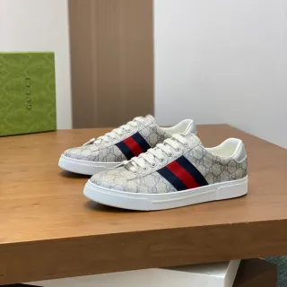 Gucci Ace GG Monogram Canvas Web Stripe حذاء رياضي لايف ستايل