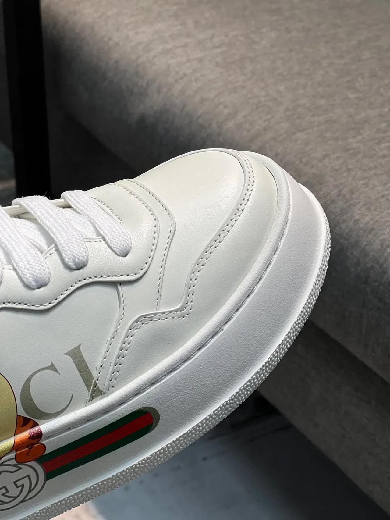 Gucci Ace Tigger Graphic White Lifestyle Sneakers 3