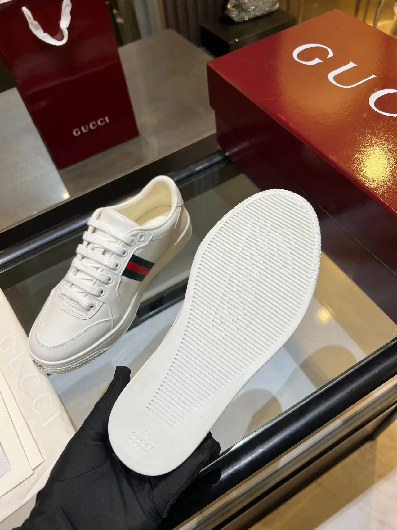 Gucci Ace Blanc Vert Cuir Supérieur Détail Bande Web Lifestyle Sneakers 3