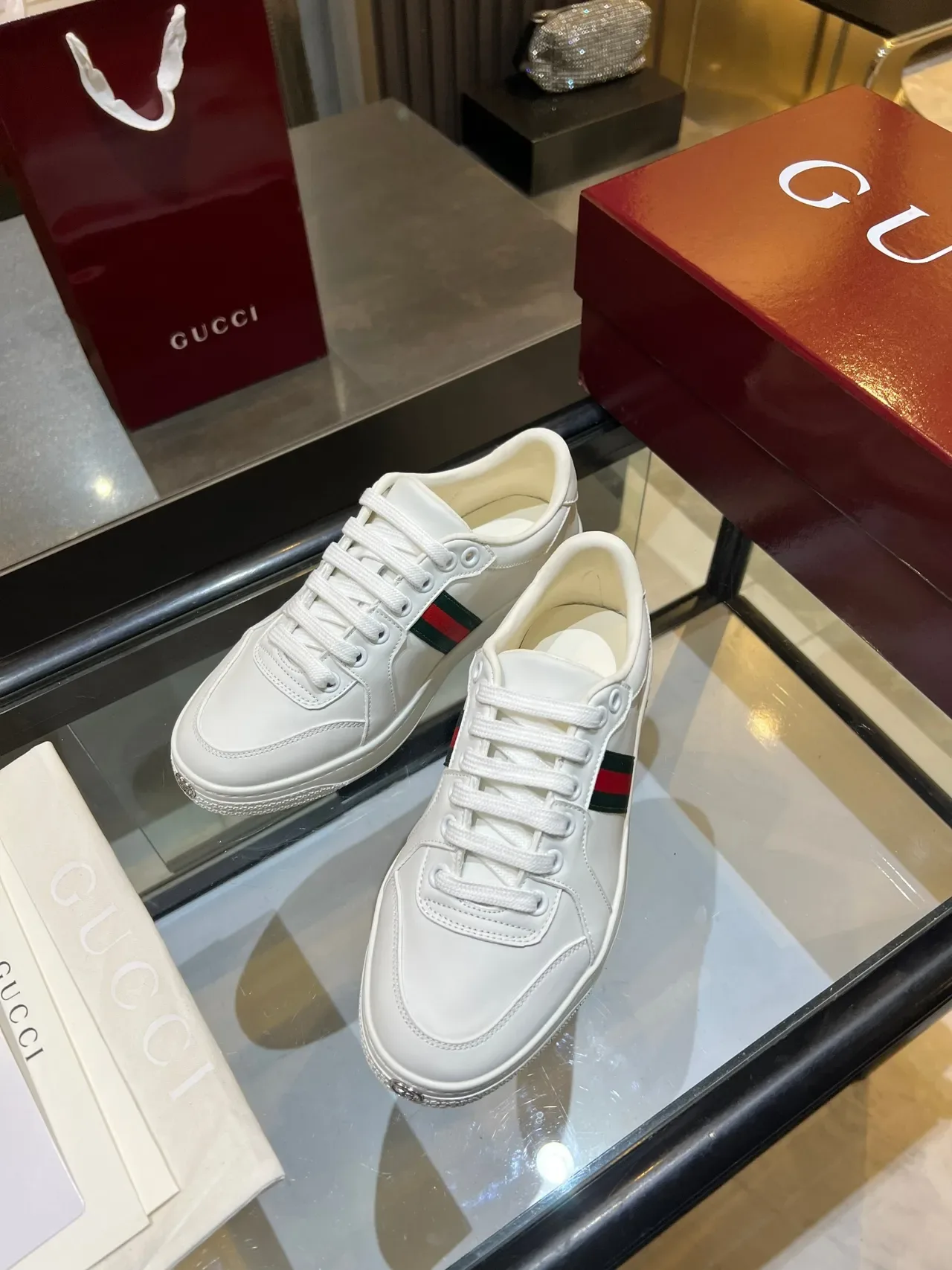 Gucci Ace Blanc Vert Cuir Supérieur Détail Bande Web Lifestyle Sneakers 4