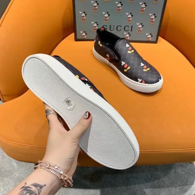 Gucci Ace x Disney Mickey Mouse motif Mocassins à enfiler 8