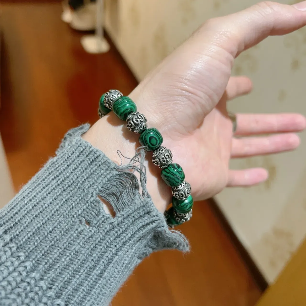 Gucci Beaded Malachite and Silver-Tone Bracelet 7