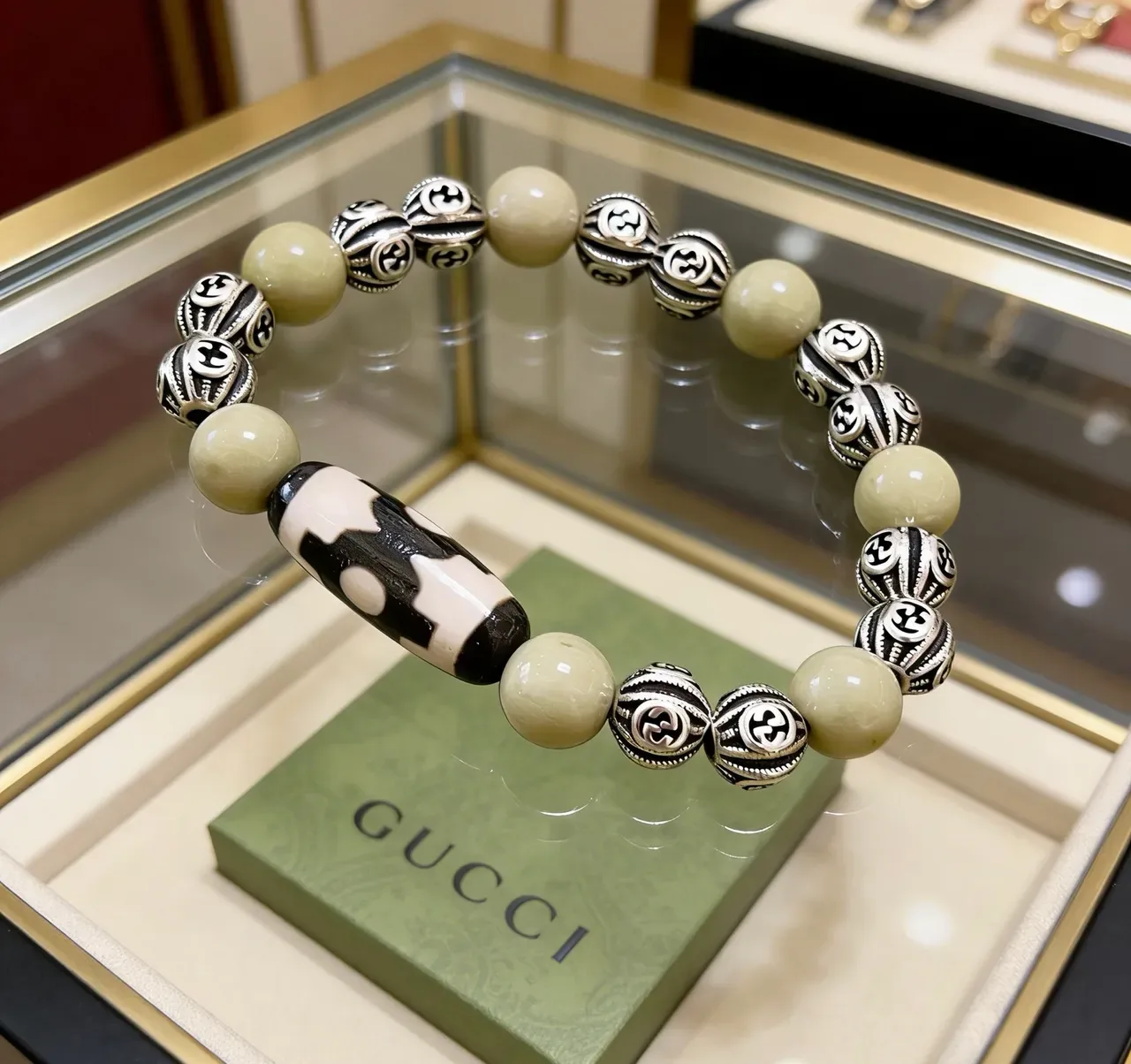 Gucci Beaded Olive Green and Silver-Tone Enamel Bracelet 2