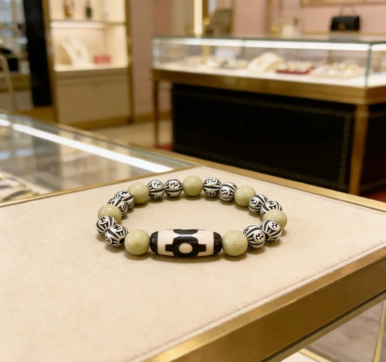 Gucci Beaded Olive Green and Silver-Tone Enamel Bracelet 4