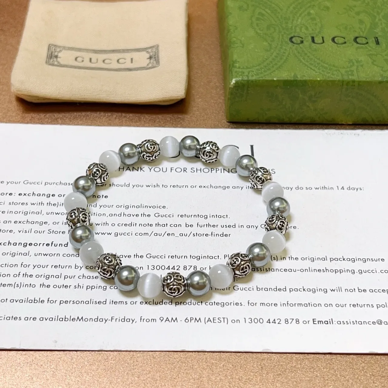 Gucci Beaded Pearl and Cat's-Eye Stone Stretch Bracelet 3