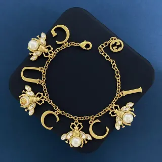 Gucci Bee Charm Gold White Chain Pearl-Set Charms Bracelet