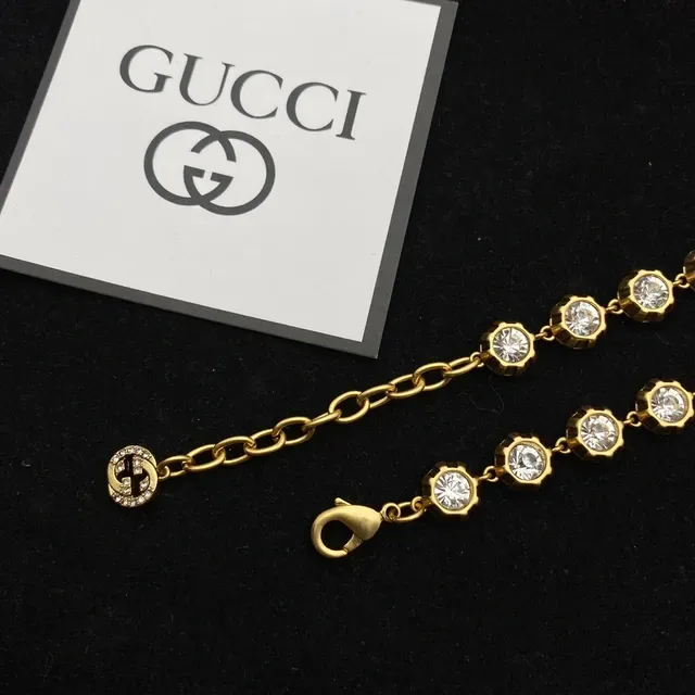 Gucci Collier Doré Transparente Incrusté de Cristaux Chaîne Maillon Motif d'Abeille 5