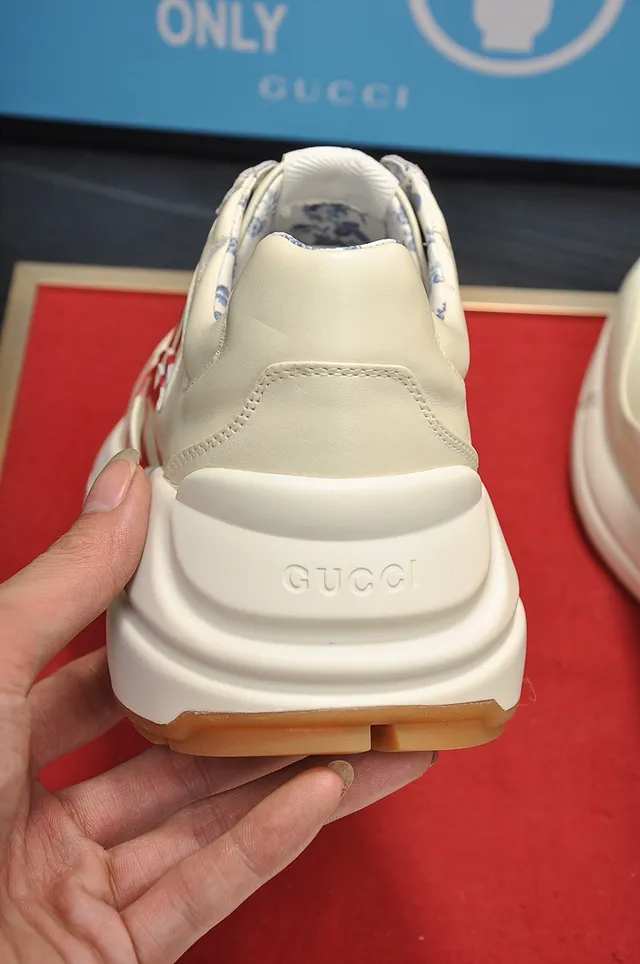 Gucci Beige Red Midsole Oversized Logo Chunky Sneakers 2