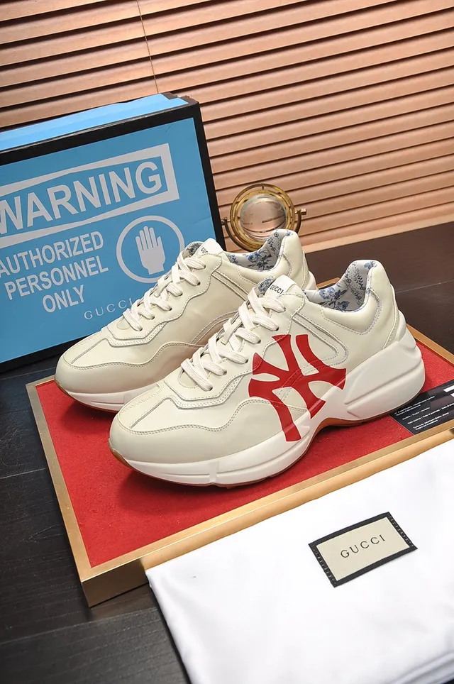 Gucci Beige Red Midsole Oversized Logo Chunky Sneakers 4
