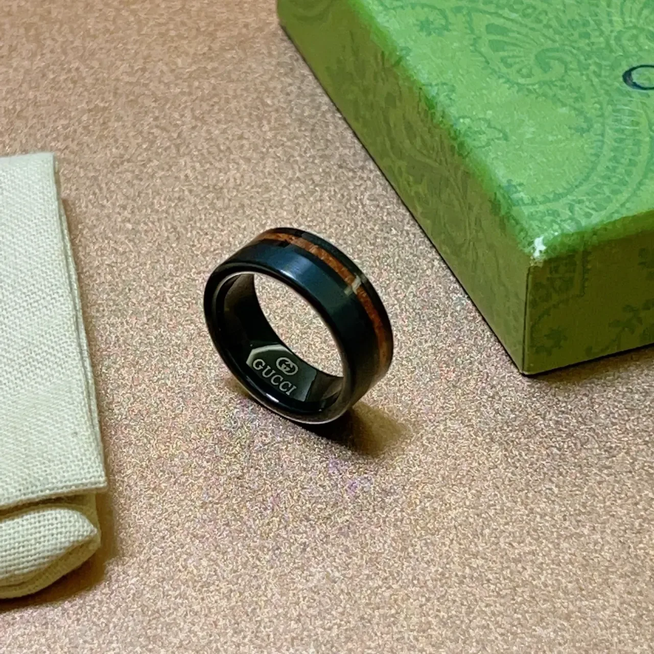 Gucci Black Brown Ceramic Or Metal Wood Inlay Accent Ring 3