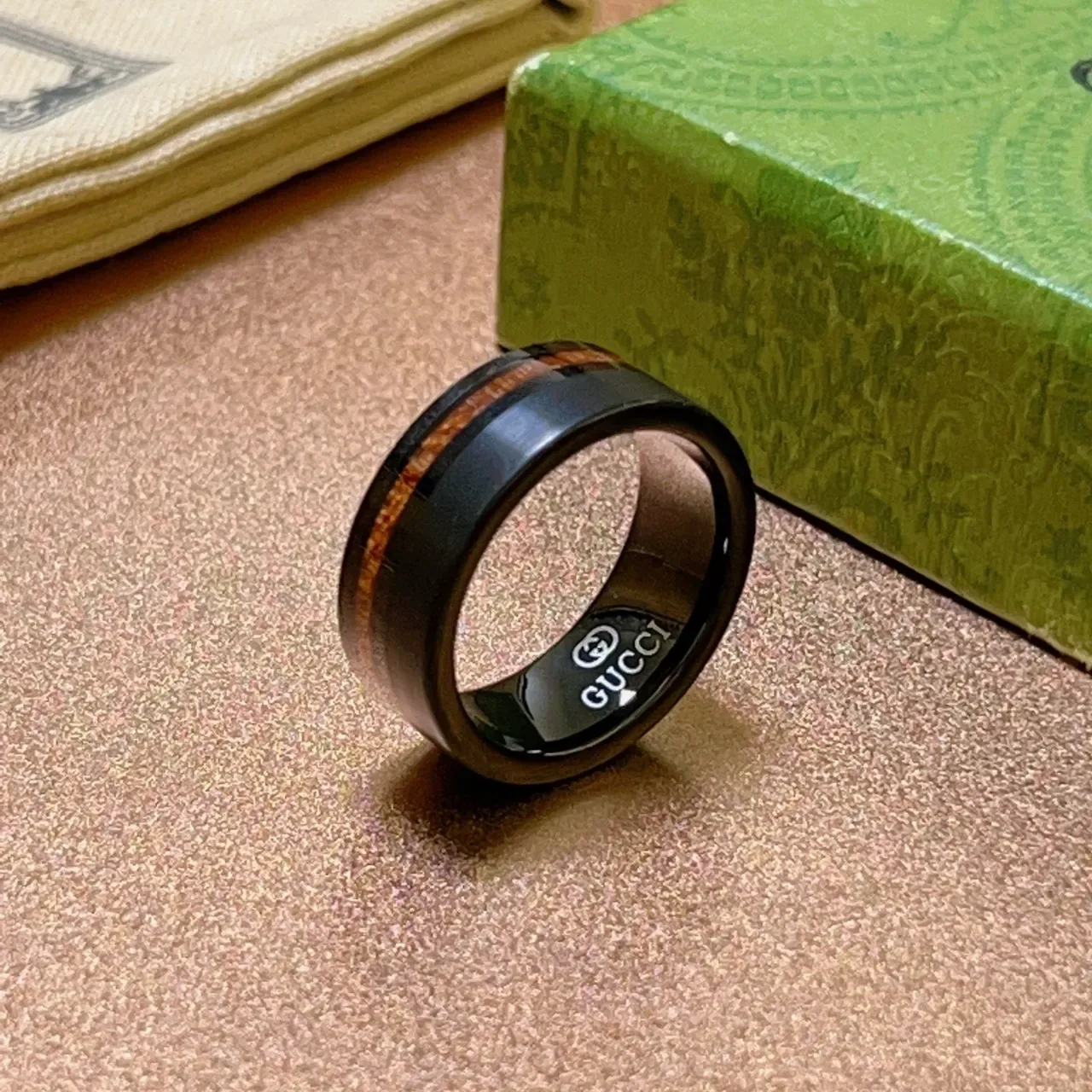 Gucci Black Brown Ceramic Or Metal Wood Inlay Accent Ring 9