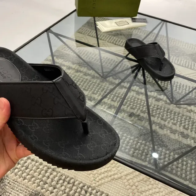 Gucci Black GG Monogram Canvas Thong Slide Slippers 3