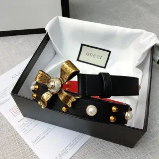 Gucci Bow Pearl and Stud Leather Belt