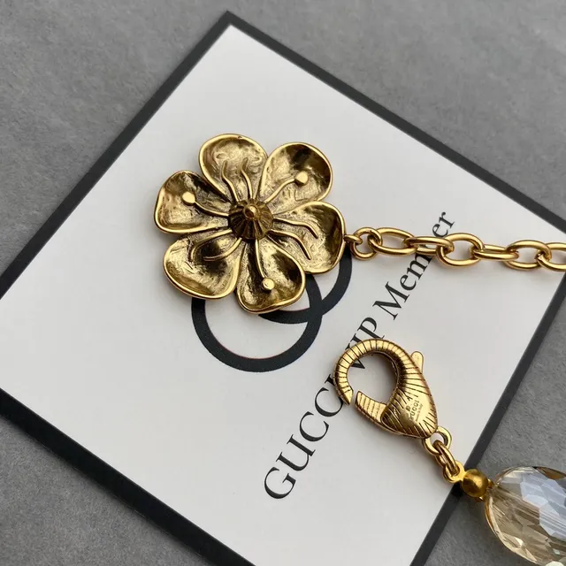 Gucci Crystal Bead and Floral Pendant Bracelet 3