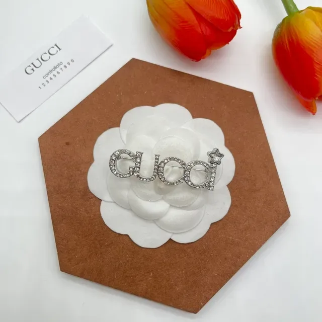 Gucci Crystal Logotype Brooch Silver White Brooch 7