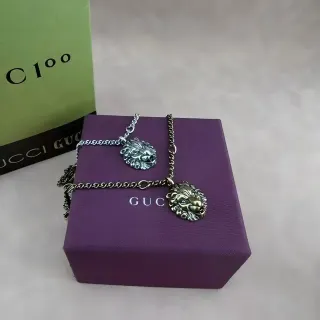Gucci Dionysus Purple Silver Lion Head Medallion Pendants Dual-Tone Metal Finish Necklace
