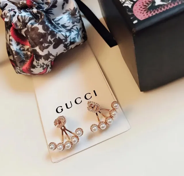 Gucci Fan-Shaped Multi-Pearl and Diamond Drop Earring 4