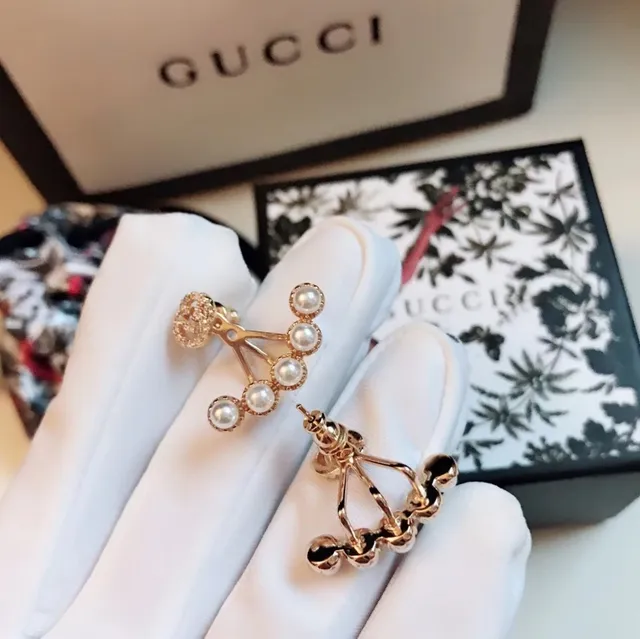 Gucci Fan-Shaped Multi-Pearl and Diamond Drop Earring 8