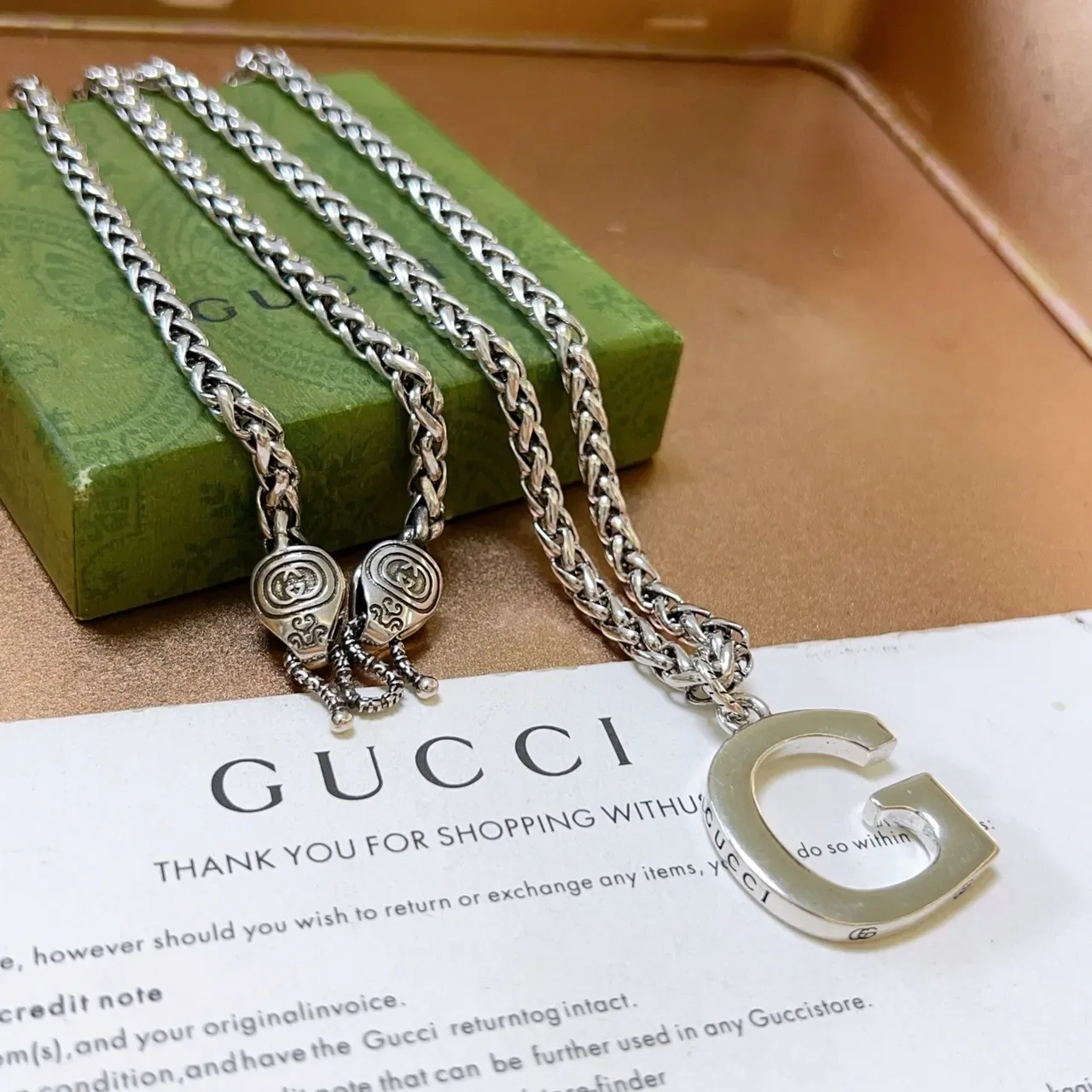 Gucci G-Logo فضي أخضر سلسلة ارتباط القمح المضفرة تعليق مفتوح قلادة 3