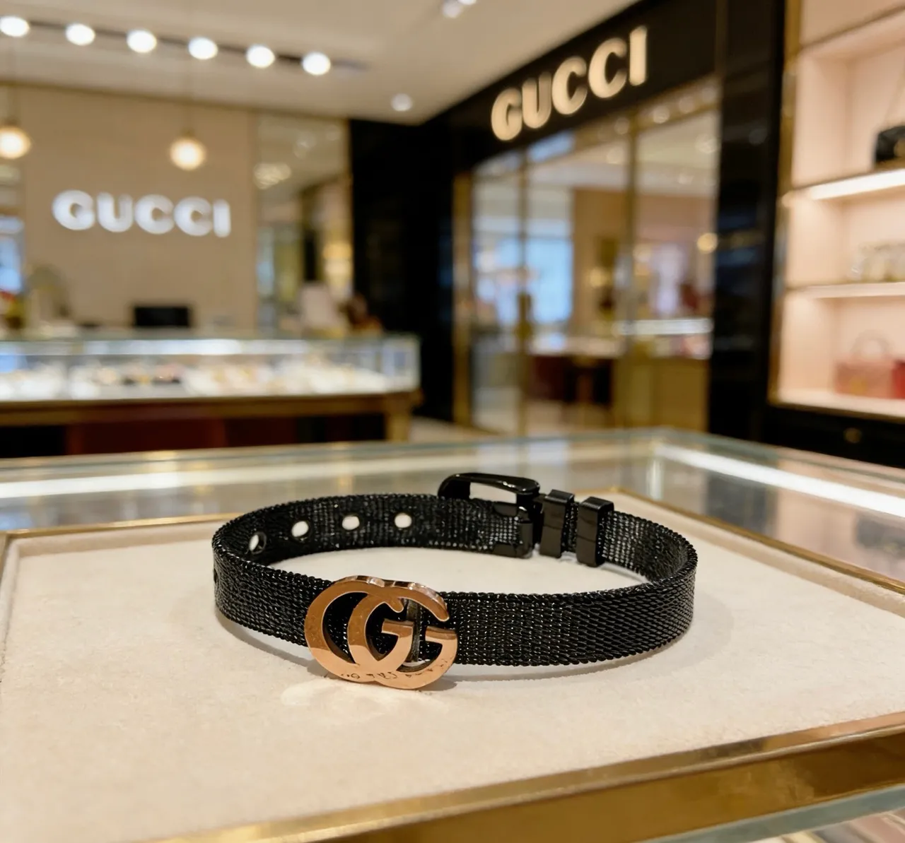 Gucci GG Marmont Black Gold Woven Band Interlocking Double-G Clasp Bracelet 4