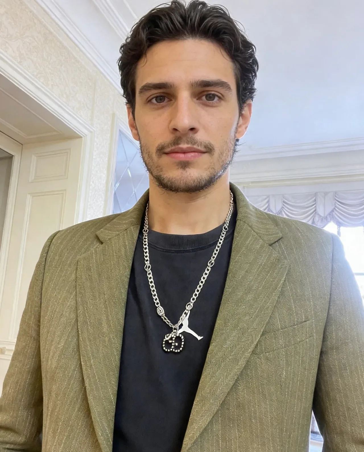 Gucci GG Marmont Crystal-Embellished Silver and Black Necklace 2