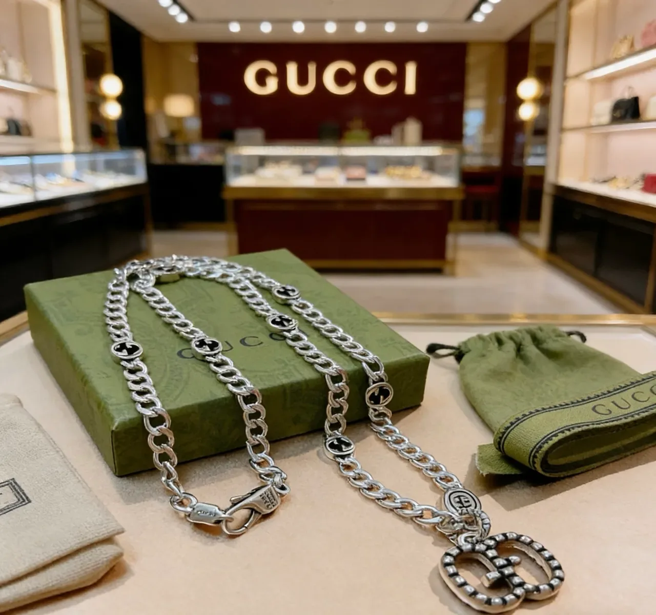 Gucci GG Marmont Crystal-Embellished Silver and Black Necklace 5
