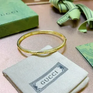 Gucci GG Marmont سوار ذهبي أخضر نمط interlocking