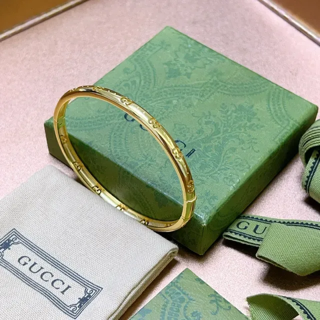 Gucci GG Marmont Gold Green Interlocking Motif Bracelet 6