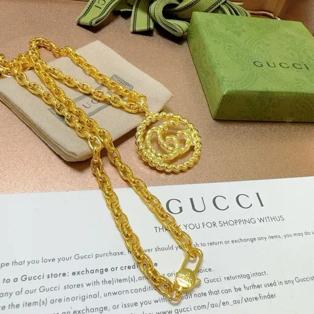 Gucci GG Marmont Gold Twisted Rope-Link Chain Interlocking Double-G Pendant Necklace 5