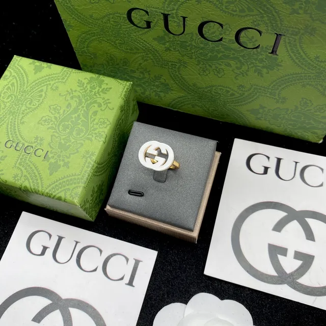 Gucci GG Marmont Gold White Chain Resin Logo Necklace 3